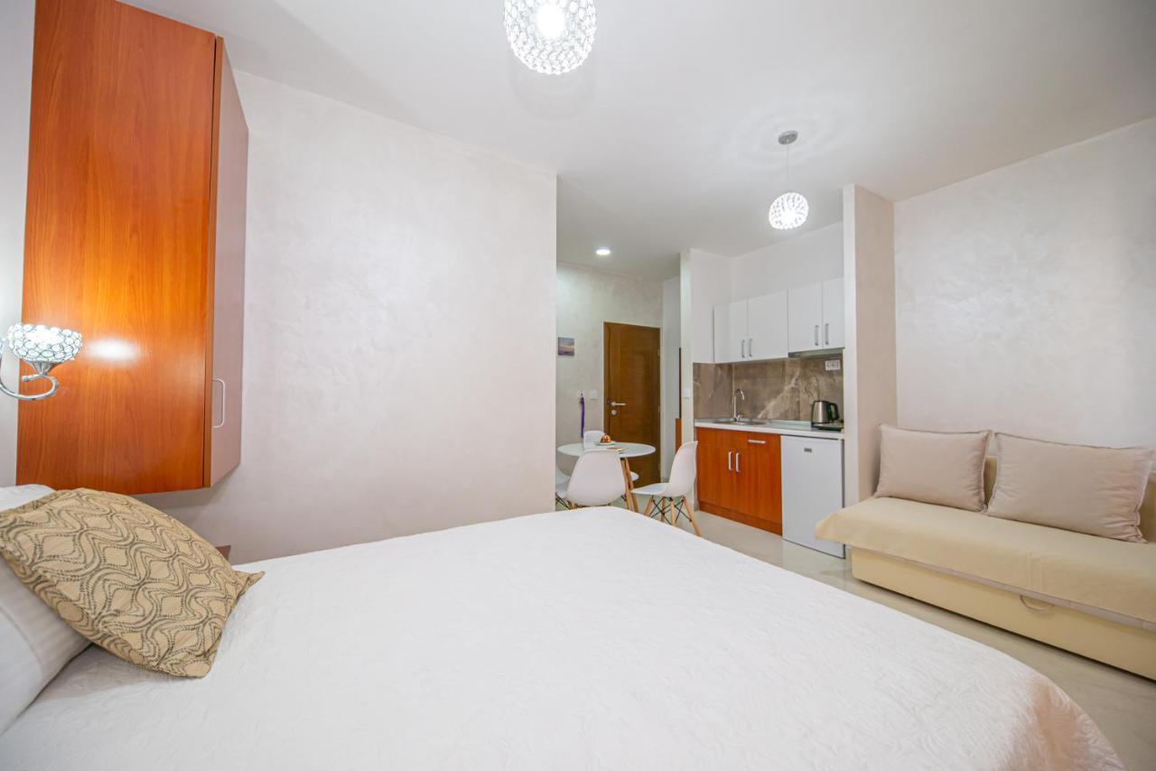 Kristal Apartmani Canj Luaran gambar