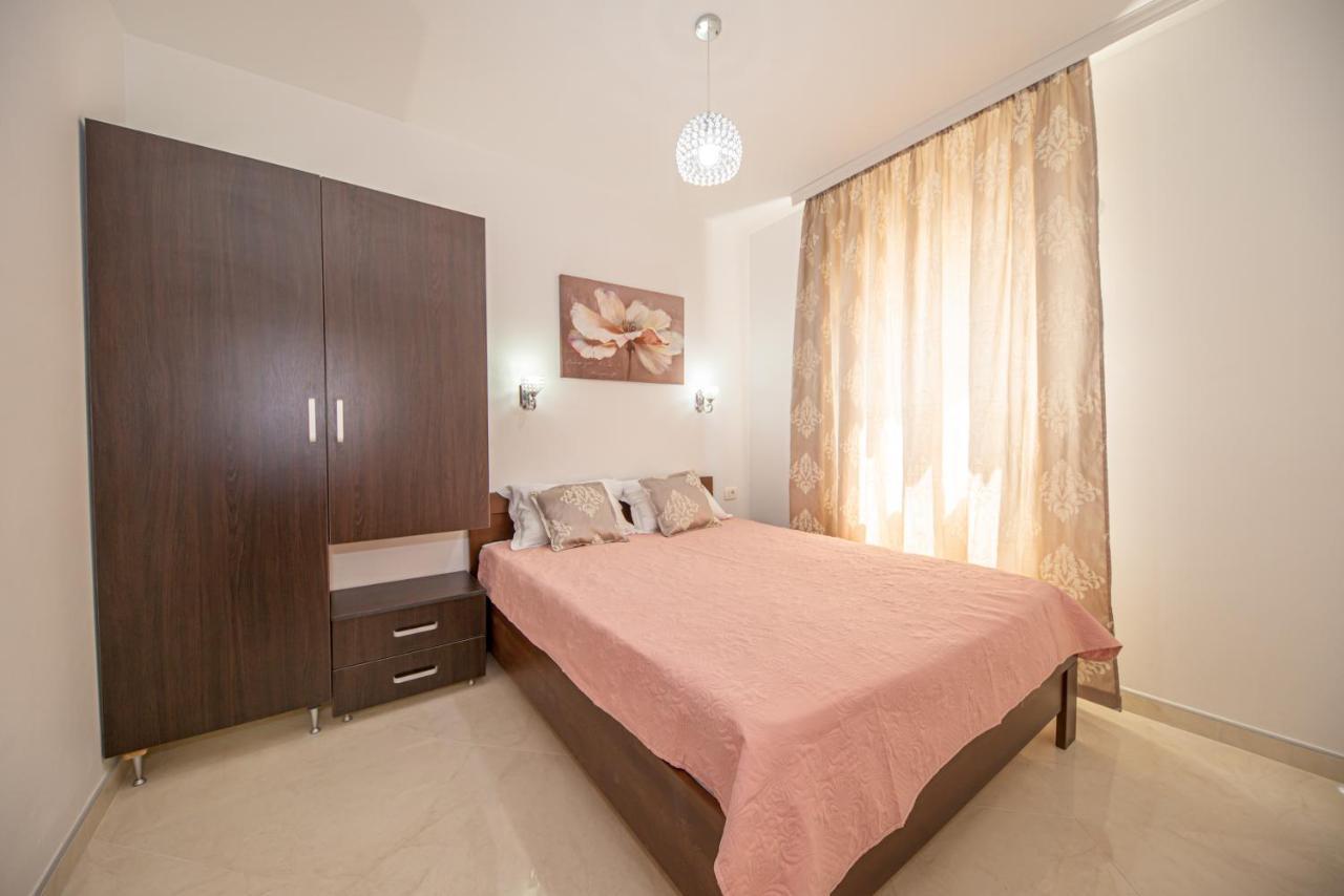 Kristal Apartmani Canj Luaran gambar
