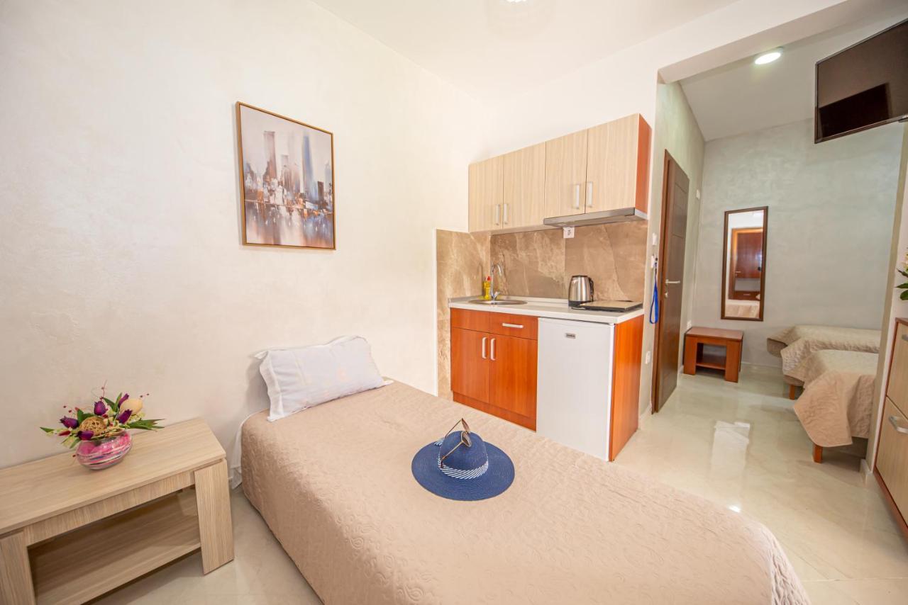 Kristal Apartmani Canj Luaran gambar