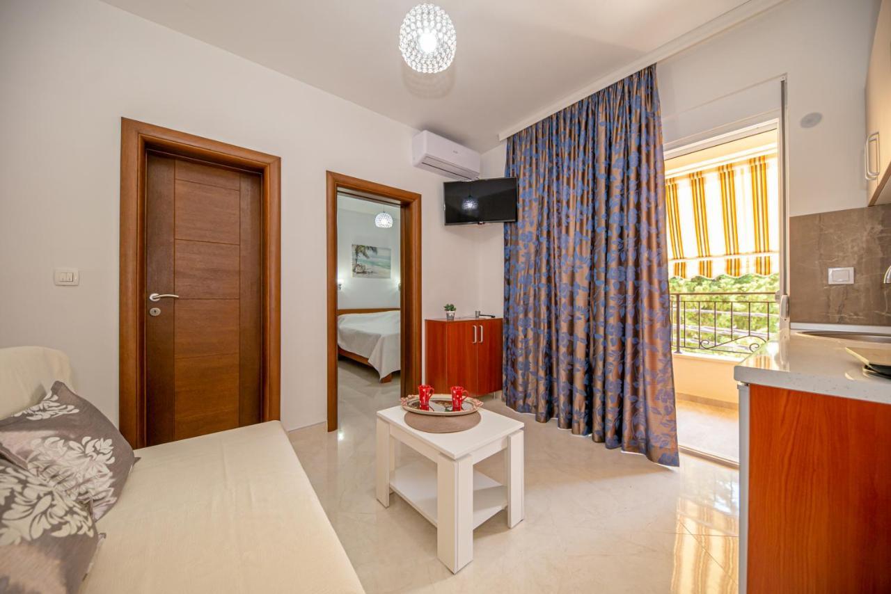 Kristal Apartmani Canj Luaran gambar