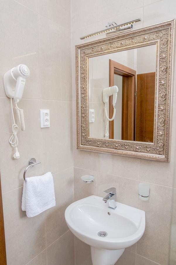 Kristal Apartmani Canj Luaran gambar